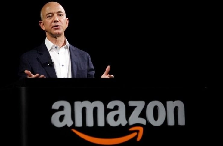 Amazon (AMZO34) – Jeff Bezos bate recorde de fortuna após alta das ações