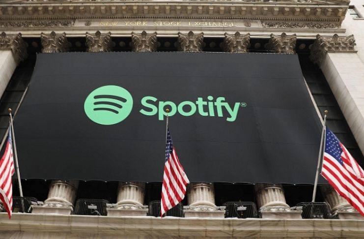 Ações Spotify (SPOT) caem após Amazon (AMZN) lançar podcast no serviço de streaming