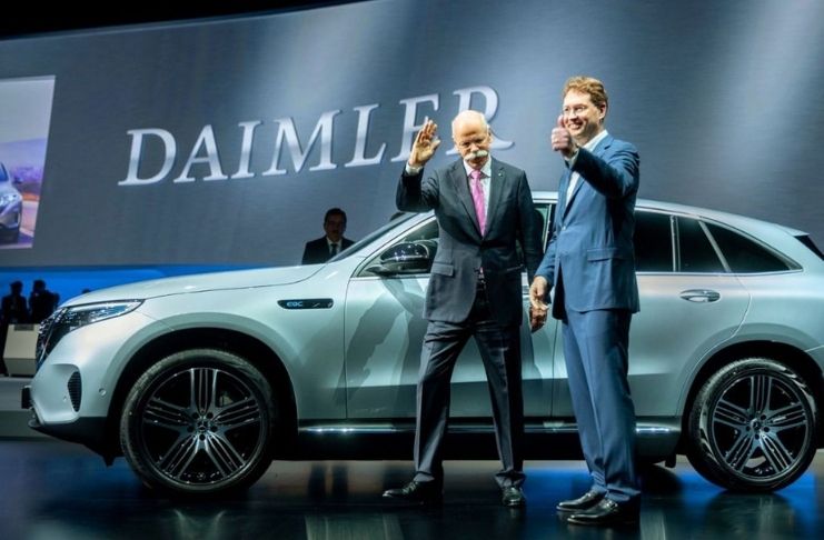 Daimler (DAI) eleva projeção de lucros com demanda na China