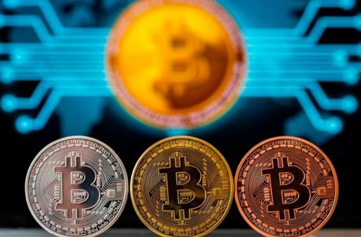 Bitcoin atinge US$ 23 mil em nova alta recorde